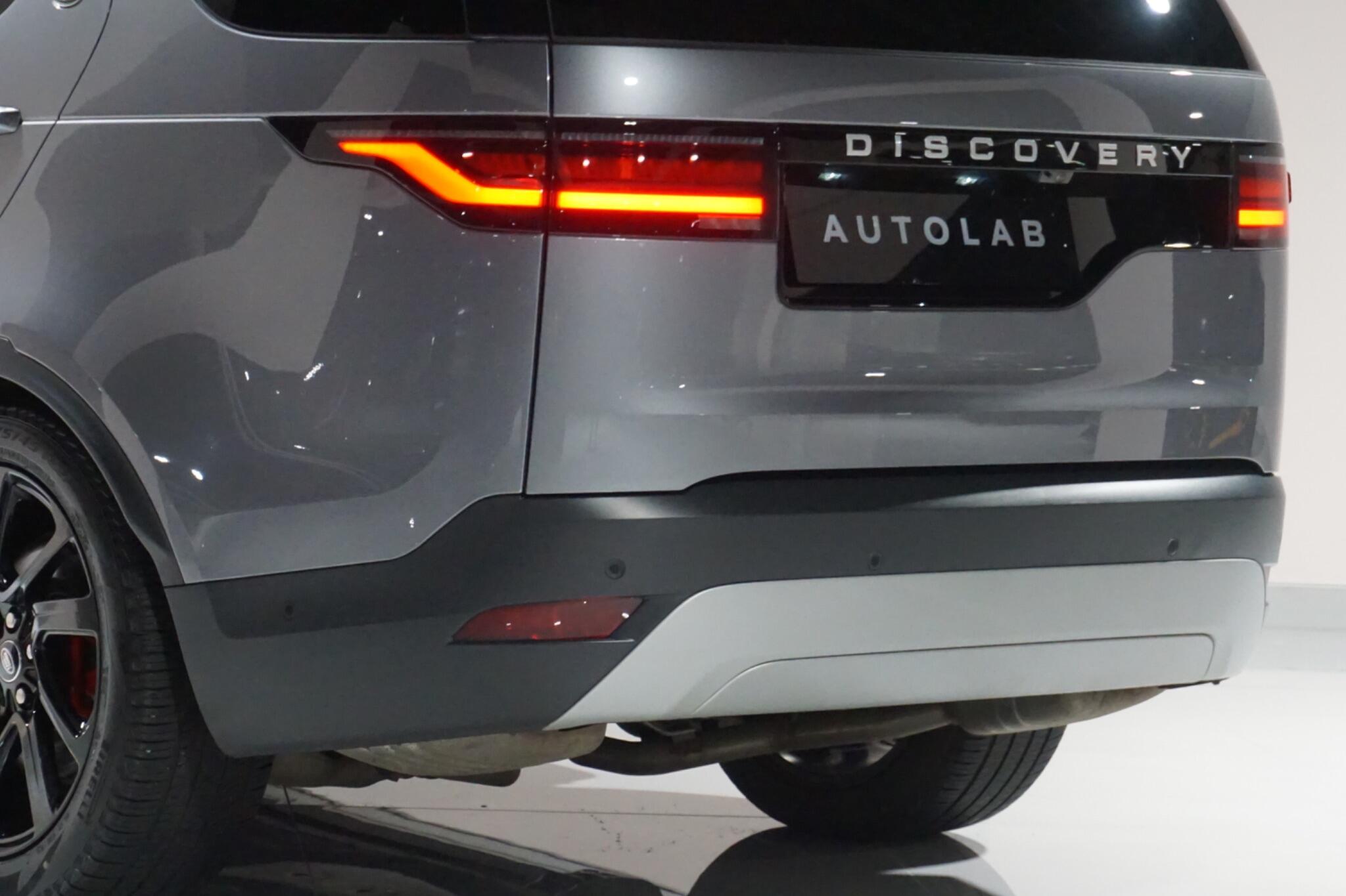 Land Rover Discovery 3.0 D300 MHEV SE SUV 5dr Diesel Auto 4WD Euro 6 (s/s) (300 ps)